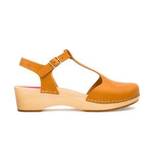 Swedish Hasbeens clogs - t-strap debutant style in “nature” tan color